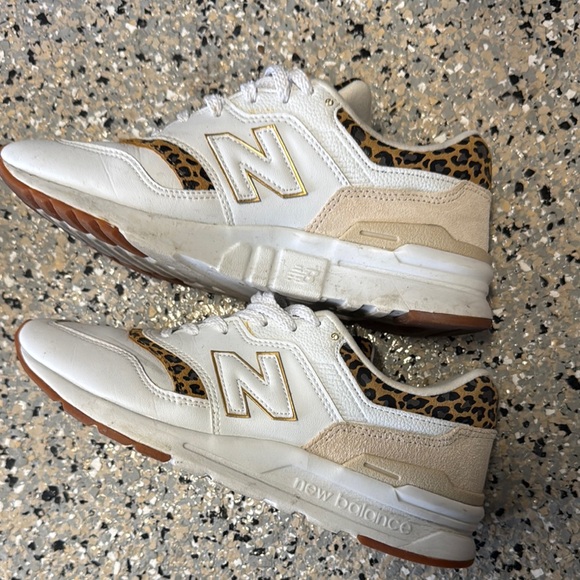 New Balance White Sneakers with Leopard Accents - Picture 1 of 6